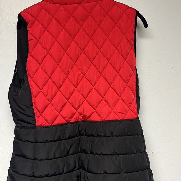Calvin Klein Vest Size L - Picture 5 of 5